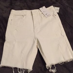 Brand new never worn forever 21 Bermuda shorts